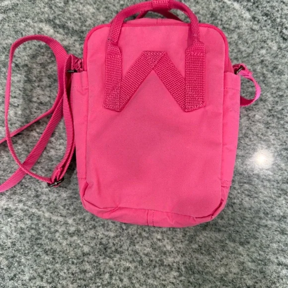 Fjallraven Kanken Flamingo 🦩 Pink Sling Bag - Picture 2 of 7